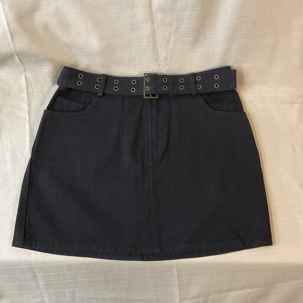 Forever 21 Black Mini Skirt – Size S